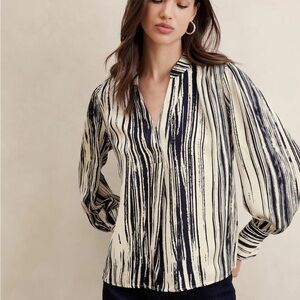 Banana Republic Navy and Cream Graphic Blouse with Mandarin Collar